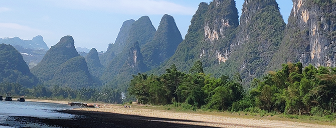 陽朔的山，漓江的水，石金的人